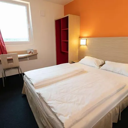Hotel Frankfurt Airport *