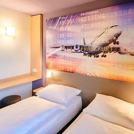 Отель Frankfurt Airport Обервезель
